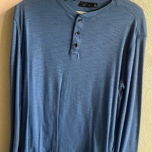 Men’s long sleeve t shirt